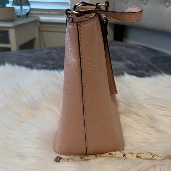 GUESS Pink Women's Tote Bag - Picture 4 of 9